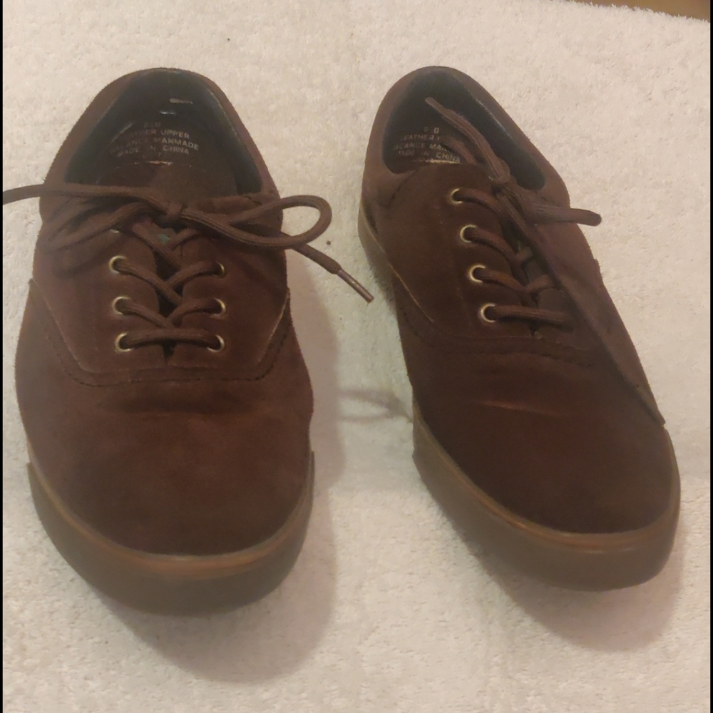 Women's shoes and half